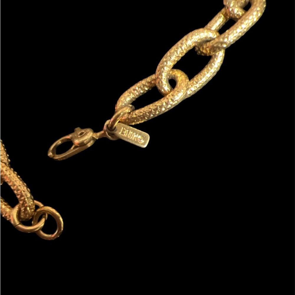 Vintage Signed Monet Textured Gold Links Bracelet ✨⚜️👸🏻 7” ✨⚜️👸🏻 - Picture 2 of 2